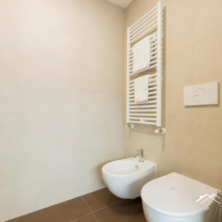 Daire Waterfront Lux| Studio|a/c|parking|gym|wifi By Tilo *